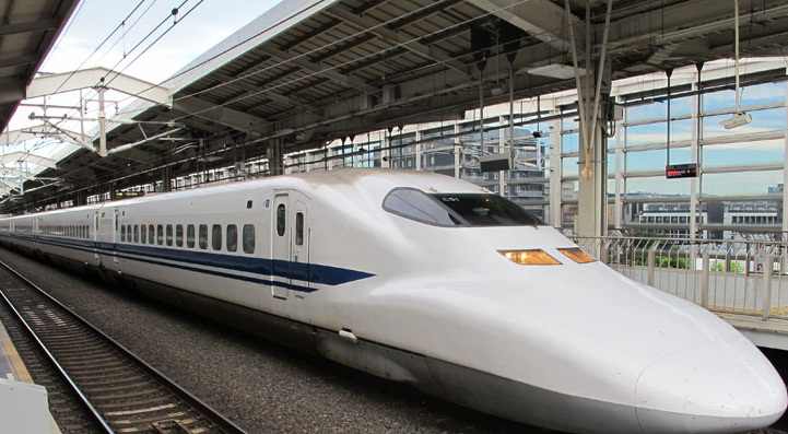 Kereta Api Shinkansen dgn ketepatan skedule terbaik - PT BILANG TEKNO